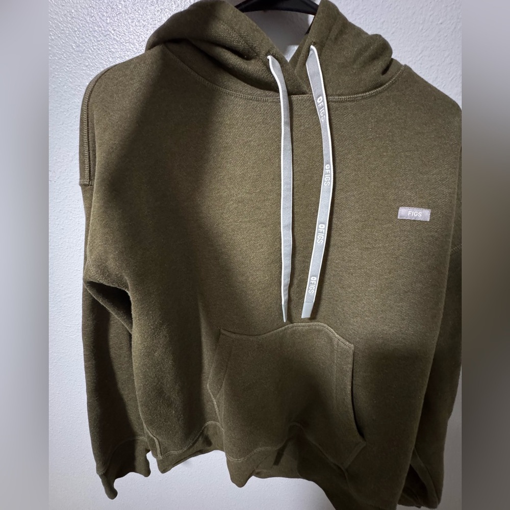 Women’s figs hoodie